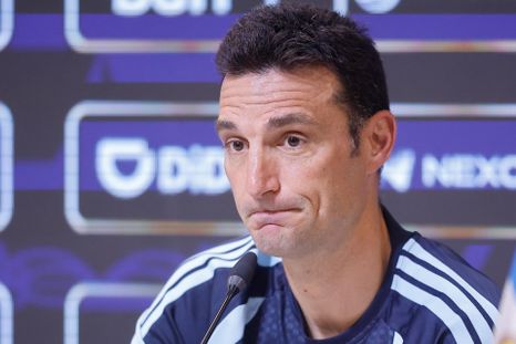 Lionel Scaloni observa la evolución física de varios futbolistas mientras Argentina termina de preparar su debut en el Mundial 2026. Lionel Scaloni observa la evolución física de varios futbolistas mientras Argentina termina de preparar su debut en el Mundial 2026.