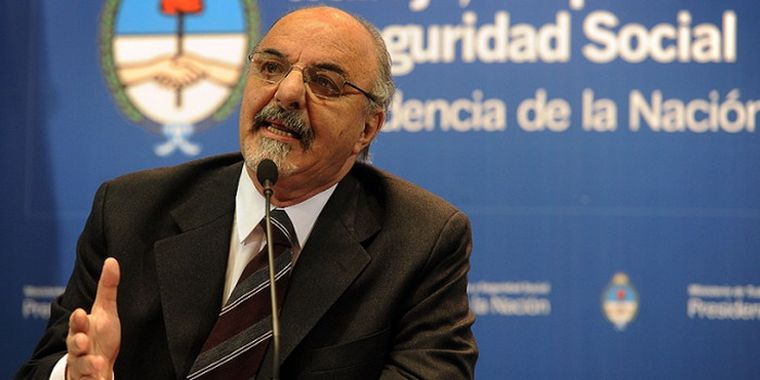 Tomada hizo el anuncio esta tarde desde el Ministerio de Trabajo. Foto: Télam