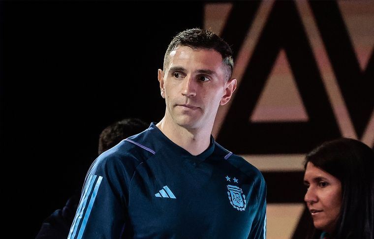 Emiliano Martínez El arquero argentino y una curiosa frase sobre sus arengas previas a los partidos. Foto: EFE