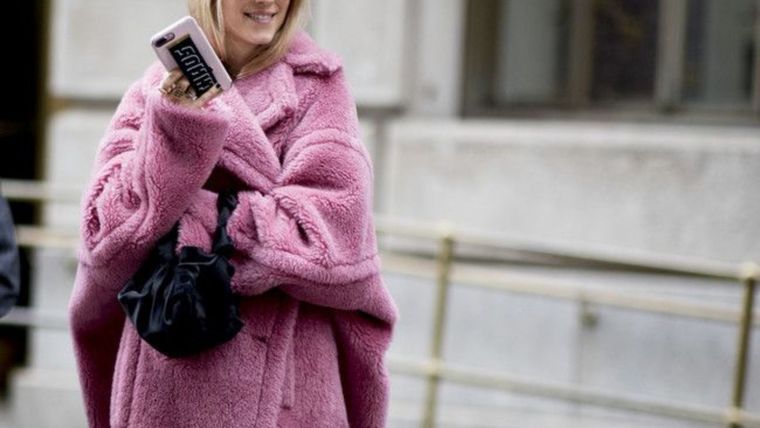 Las prendas teddy son la tendencia 2022. ¡No dejes de usarlas este invierno!