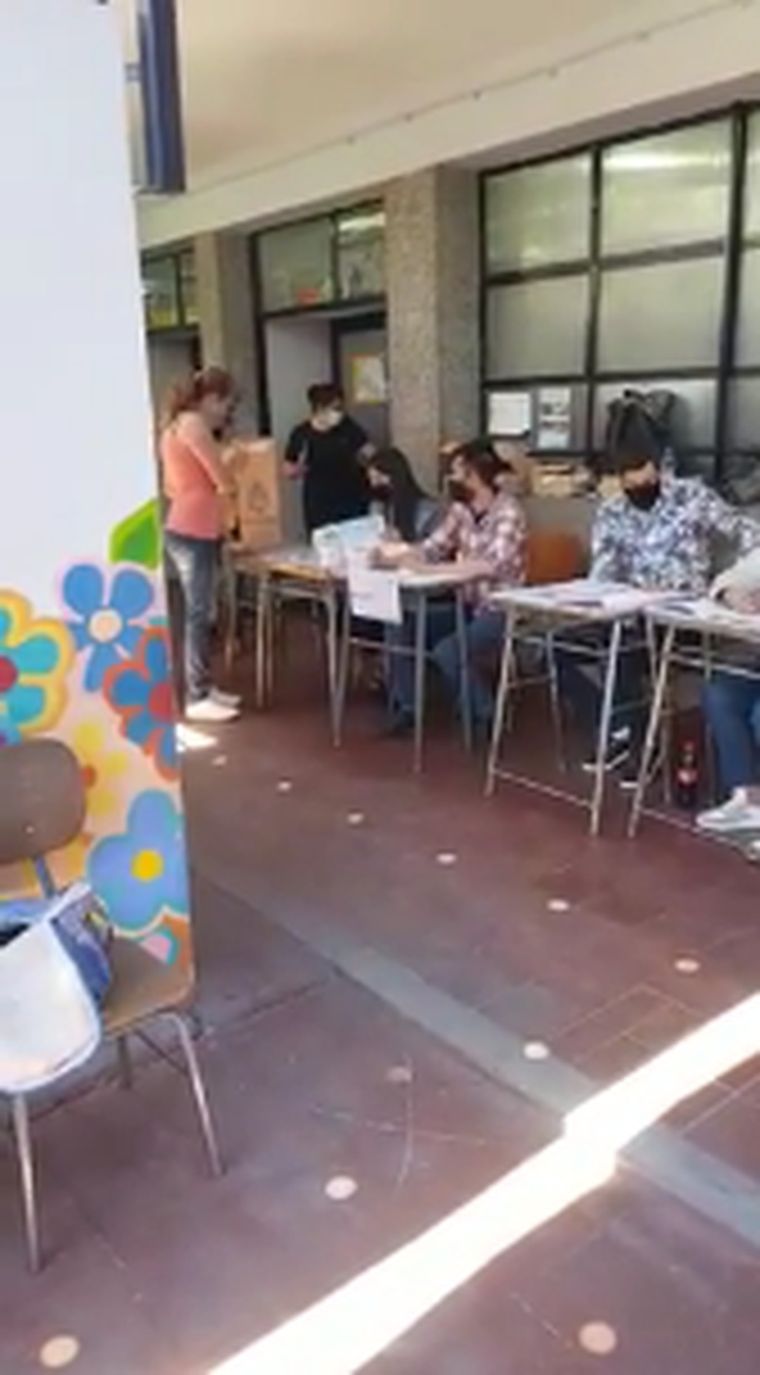 La insólita situación se vivió en la escuela Virgen del Carmen de Cuyo, en Maipú.