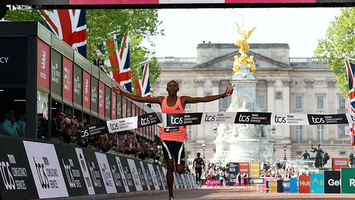 Maratón de Londres: Sabastian Sawe rompió la barrera de las 2 horas y lideró un podio sin precedentes