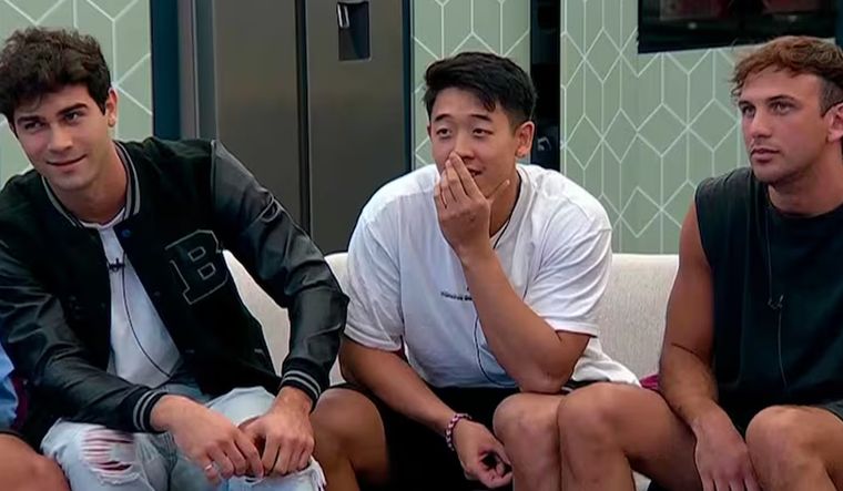 Engancharon a Los Bros en el baño Foto: Captura TV