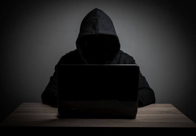 El grupo compartía en redes sociales como exponían a supuestos abusadores sexuales. Foto: Freepik
