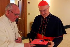 escandalo: ex jerarca del vaticano se muda a lujoso departamento