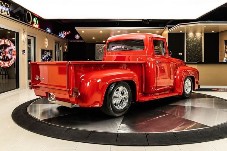 Ford F-100