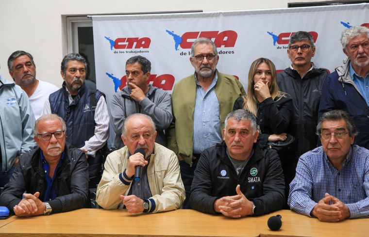 En medio de la reunión del Consejo del Salario, la CTA y otras agrupaciones harán una marcha.