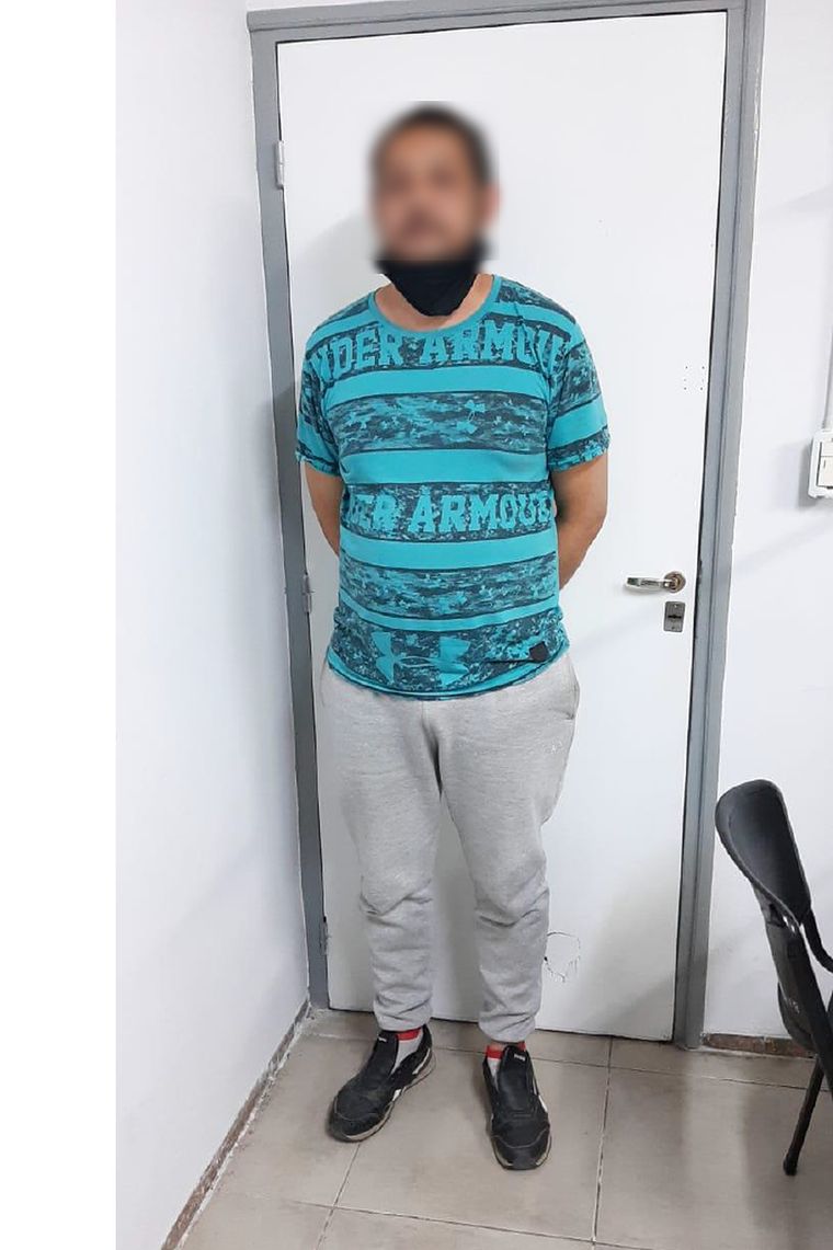 El celador, de 40 años, en el momento de ser detenido