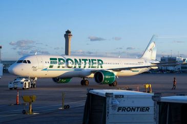 Una persona murió en el acto tras ser succionada por las turbinas de un avión de Frontier Airlines en Denver.