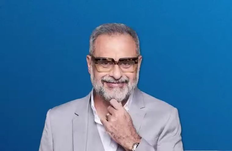 El conductor mostró su lado más tierno en las redes sociales. Foto: Captura de pantalla Radio10.