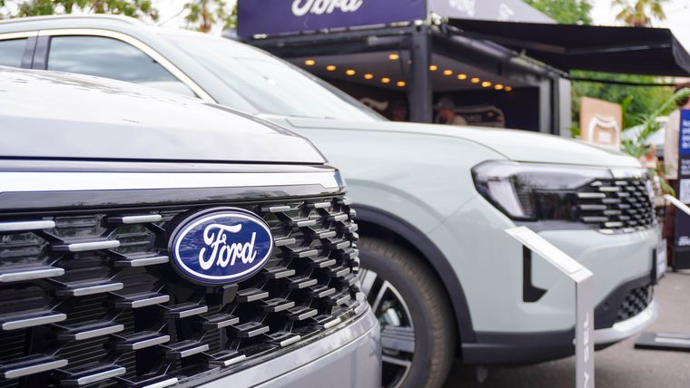 Ford propuso una experiencia sensorial completa, pensada para probar, sentir y redescubrir la conexión con el camino. Ford propuso una experiencia sensorial completa, pensada para probar, sentir y redescubrir la conexión con el camino.