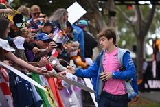 Colapinto se expresó en redes tras el estreno en la temporada. Colapinto se expresó en redes tras el estreno en la temporada.