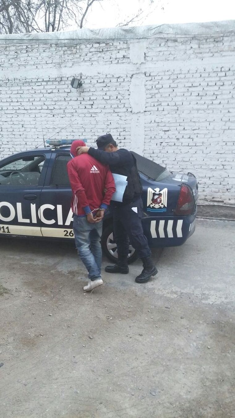 Cabizbajo El hombre quedó detenido. Foto: Ministerio de Seguridad.