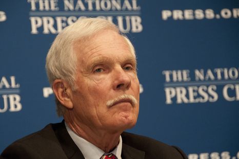 CNN confirmó la noticia de la muerte de su fundador, Ted Turner. CNN confirmó la noticia de la muerte de su fundador, Ted Turner.