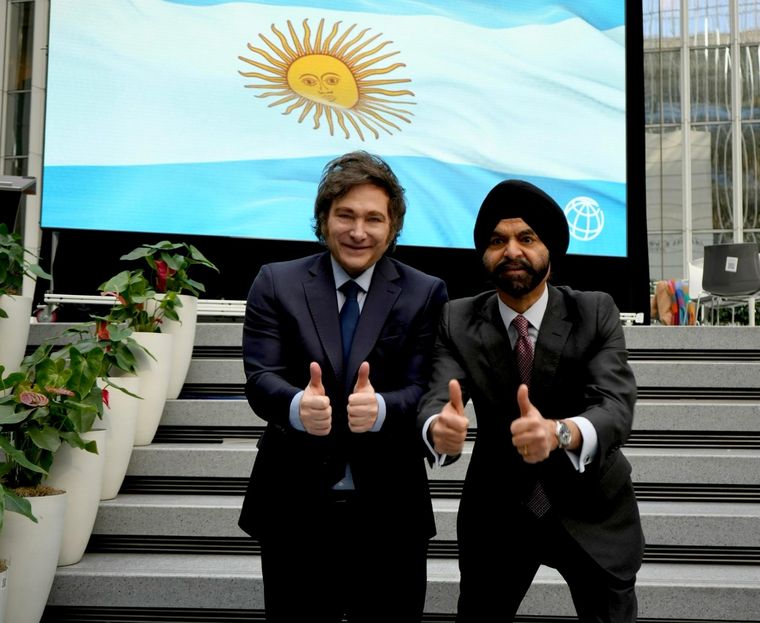 Javier Milei mantuvo un encuentro con el titular del Banco Mundial, Ajay Banga. Foto: Presidencia