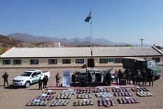 Tres personas de nacionalidad boliviana fueron detenidas. Foto: Gendarmería Nacional