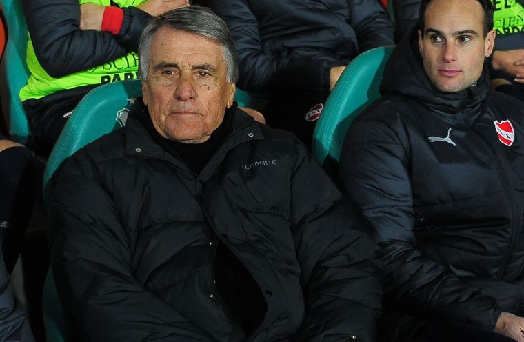 El técnico se refirió a su futuro en el club de Avellaneda. Foto: Fotobaires