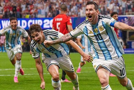 Argentina se clasificó para los cuartos de final tras ganar 3-2 en las dos primeras rondas eliminatorias. Argentina se clasificó para los cuartos de final tras ganar 3-2 en las dos primeras rondas eliminatorias.