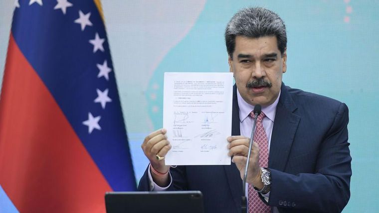 Venezuela y Zimbabue firman un memorando para reforzar la educación universitaria.