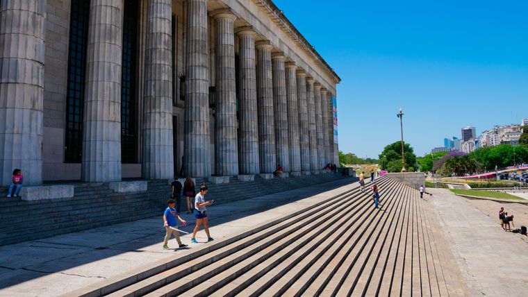 La Universidad de Buenos Aires lanzó un inédito plan de restricción de gastos para enfrentar la crisis presupuestaria. 