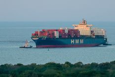 El Gobierno vuelve a la carga con la licitación de la Hidrovía, un proceso que estuvo marcado por las sospechas y las acusaciones cruzadas.