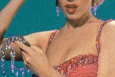 La actriz estadounidense Marilyn Monroe (1926-1962), interpretando el papel de Lorelei Lee, en una escena del film Los caballeros las prefieren rubias, dirigida por Howard Hawks, 1953. Foto: GETTY IMAGES