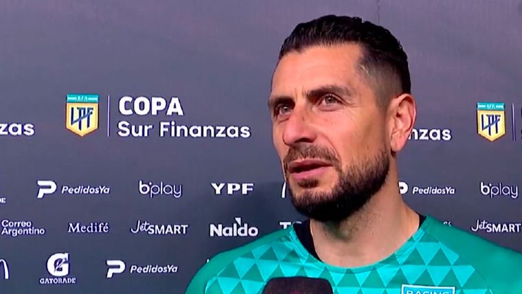 Arias no se guardó nada tras el empate de Racing, que se fue silbado por sus hinchas Foto: Captura TNT Sports