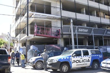 El albañil de 21 años cayó desde el noveno piso de una obra en construcción Foto: Imagen ilustrativa