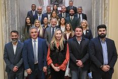 Karina Milei con legisladores provinciales