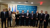 Javier Milei aprobó un préstamo del BID por US$ 500 millones para fortalecer el PAMI. Javier Milei aprobó un préstamo del BID por US$ 500 millones para fortalecer el PAMI.