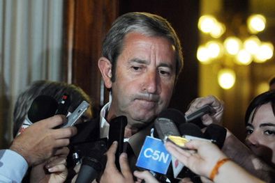 MDZol | Esta vez Cobos ha optado por alejarse de los micrófonos. Foto: NA