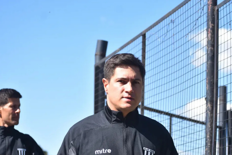 Medrán tomó una decisión llamativa para el choque de este domingo con Gimnasia de Jujuy Foto: Prensa Gimnasia