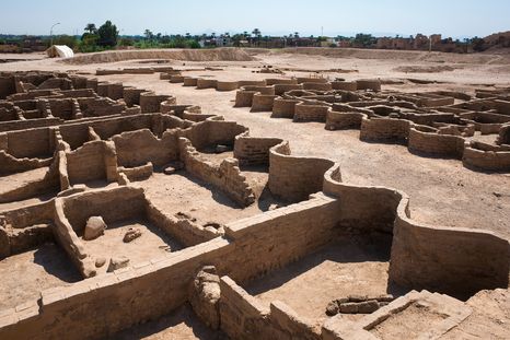 El descubrimiento arqueológico de Tharais en Jordania permitió reconstruir parte de la historia cristiana y comercial del mar Muerto. El descubrimiento arqueológico de Tharais en Jordania permitió reconstruir parte de la historia cristiana y comercial del mar Muerto.