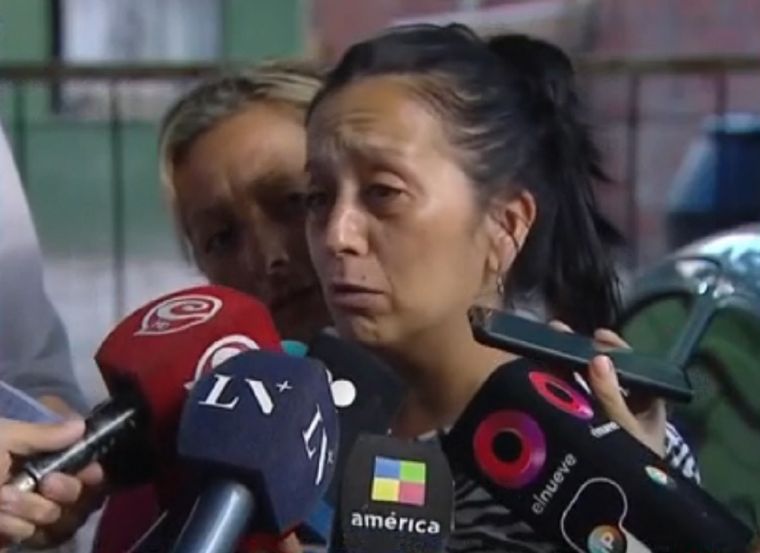 La madre de uno de los jóvenes habló con medios de comunicación