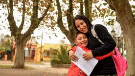 Ayuda Escolar Anual de Anses se tramita con el Certificado Escolar generado desde miAnses. Ayuda Escolar Anual de Anses se tramita con el Certificado Escolar generado desde miAnses.