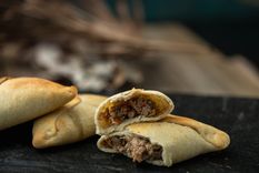 Receta de empanadas árabes fatay perfectas para compartir.