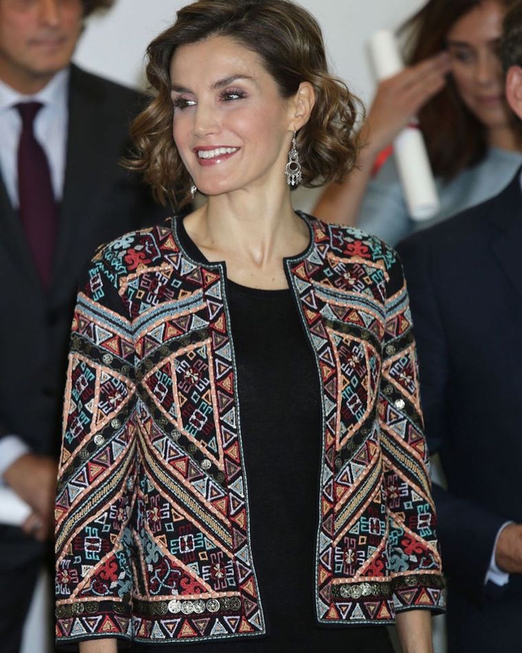 Una chaqueta de Zara, otra chaqueta étnica comodín de Letizia. Foto: Instagram.
