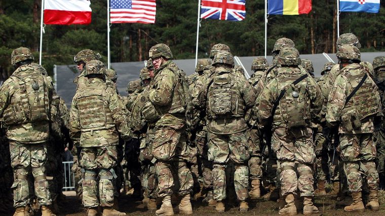 Tropas de muchos países llegan a Letonia. Foto: Ap.