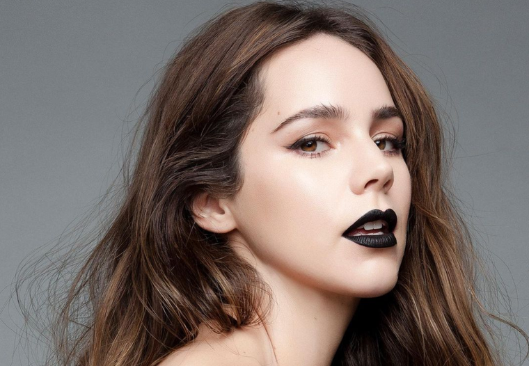 Camila Sodi tiene una silueta que destaca con todo tipo de prendas. Foto: Instagram @camilasodi