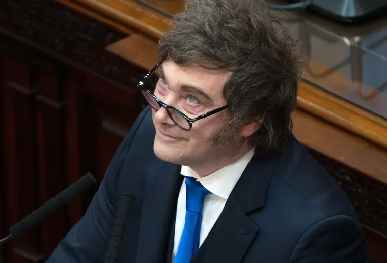 Javier Milei sorprendió a propios y extraños mostrándose muy agresivo, desde un primer momento