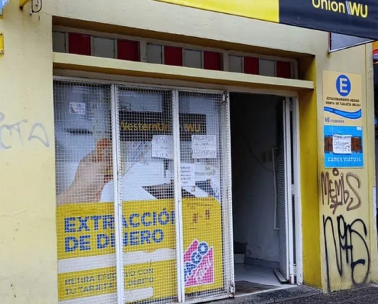 El local que era el objetivo del delincuente ubicado en Ituzaingó Foto: NA