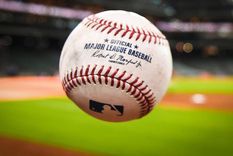 mlb: suspenden a un reconocido pitcher por violencia domestica