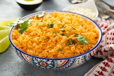 Arroz con tomate Una receta simple y deliciosa de arroz con tomate en pocos pasos. Foto: Shutterstock