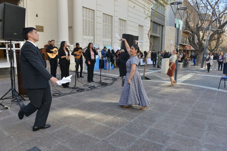 Los Hermanos Pérez recibieron la declaración de interés cultural en Mendoza. Los Hermanos Pérez recibieron la declaración de interés cultural en Mendoza.