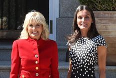 Jill Biden y Letizia Ortiz comparten estos zapatos españoles Foto: Lecturas