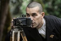 La película de Netflix que manipula las fibras emocionales más profundas Mario Casas protagoniza El fotógrafo de Mauthausen. Foto: Instagram @mario_houses