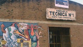 La directora de una escuela técnica de Santo Tomé, en Corrientes, denunció que detectó un chat de alumnos que planeaban un tiroteo contra los docentes. La directora de una escuela técnica de Santo Tomé, en Corrientes, denunció que detectó un chat de alumnos que planeaban un tiroteo contra los docentes.