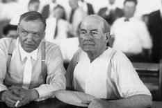 Darrow y Bryan durante el juicio, que también atrajo la atención por la importancia de los abogados.