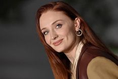 Sophie Turner, al lado de un nuevo amor.