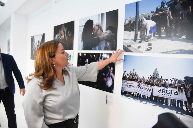 Cecilia Moreau, durante la inauguración de la muestra fotográfica Foto: Prensa Diputados